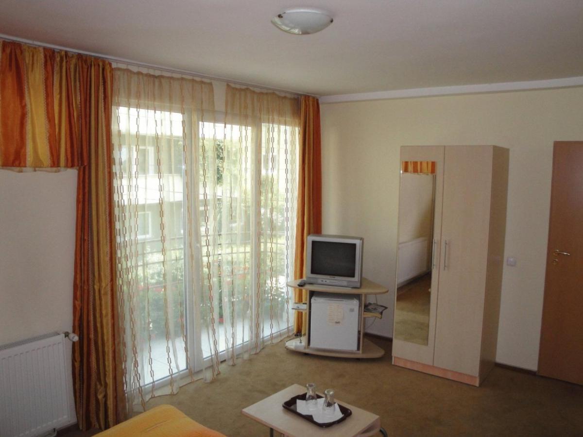 Suri Guesthouse ブラショフ エクステリア 写真